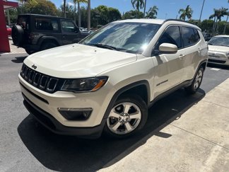 Used 2019 Jeep Compass Latitude image 1