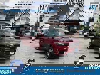 Used 2020 Jeep Cherokee Latitude Plus w/ Comfort/Convenience Group image 1