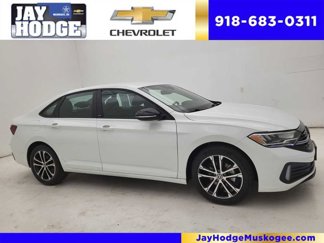 Used 2024 Volkswagen Jetta Sport image 1