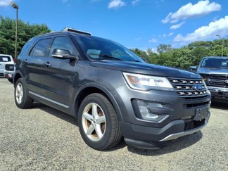 Used 2017 Ford Explorer XLT w/ Equipment Group 202A image 1