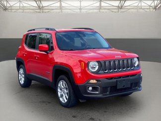 Used 2017 Jeep Renegade Latitude w/ Popular Equipment Group image 1