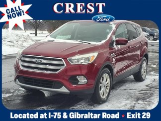 Used 2017 Ford Escape SE w/ SE Cold Weather Package image 1
