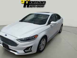 Used 2019 Ford Fusion Titanium image 1
