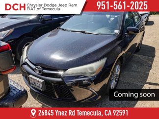 Used 2015 Toyota Camry SE image 1