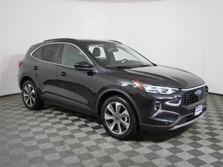 Used 2023 Ford Escape Platinum image 1