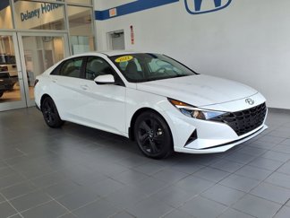 Certified 2022 Hyundai Elantra SEL w/ Cargo Package image 1