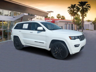Used 2021 Jeep Grand Cherokee Laredo X image 1