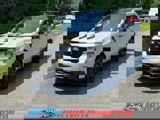 New 2025 Ford Maverick XLT image 1
