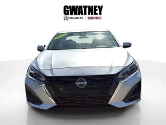 Used 2023 Nissan Altima 2.5 SV image 1