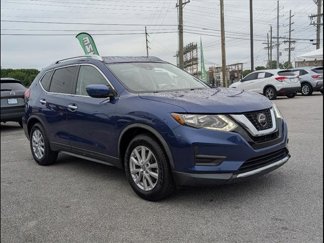 Used 2020 Nissan Rogue SV image 1