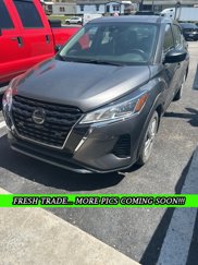 Used 2021 Nissan Kicks S image 1