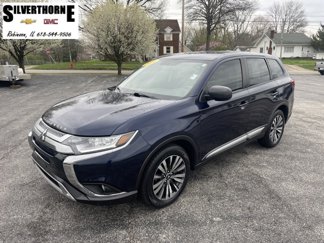 Used 2020 Mitsubishi Outlander ES image 1