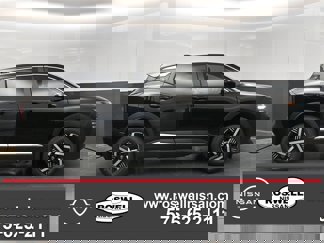 New 2025 Nissan Kicks SV image 1