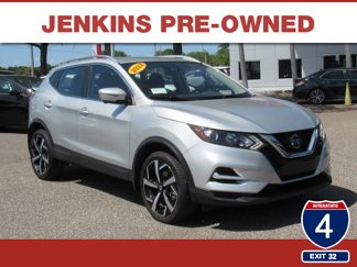 Used 2022 Nissan Rogue Sport SL image 1
