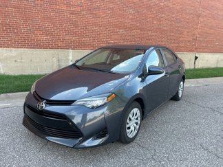 Used 2018 Toyota Corolla image 1