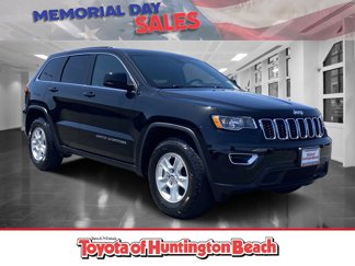 Used 2017 Jeep Grand Cherokee Laredo image 1