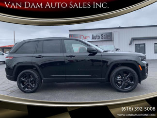 Used 2023 Jeep Grand Cherokee Limited w/ Black Appearance Package image 1
