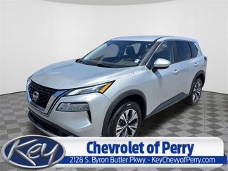 Used 2023 Nissan Rogue SV image 1
