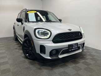 Used 2022 MINI Cooper Countryman S w/ Premium Package image 1