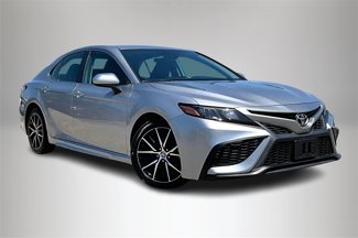 Used 2021 Toyota Camry SE image 1