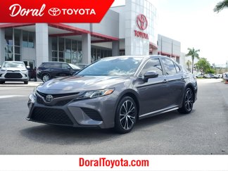 Used 2019 Toyota Camry SE image 1