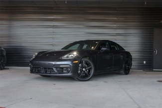 Certified 2021 Porsche Panamera image 1