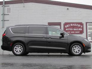 Used 2020 Chrysler Voyager Lxi image 1