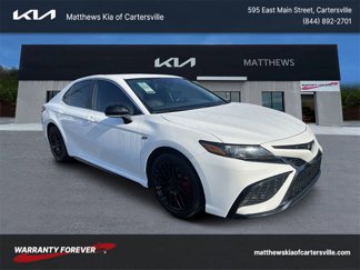 Used 2022 Toyota Camry SE image 1