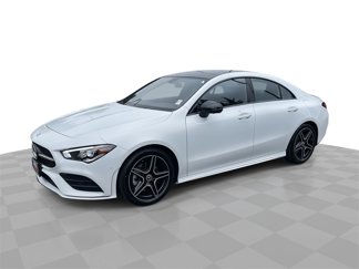 Used 2022 Mercedes-Benz CLA 250 4MATIC image 1