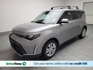 Used 2023 Kia Soul LX image 1