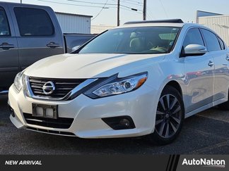 Used 2017 Nissan Altima 2.5 SV image 1