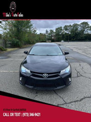 Used 2017 Toyota Camry SE image 1