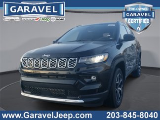 Used 2025 Jeep Compass Limited image 1