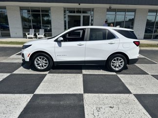 Used 2022 Chevrolet Equinox LT image 1