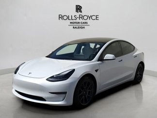 Used 2022 Tesla Model 3 Standard Range image 1