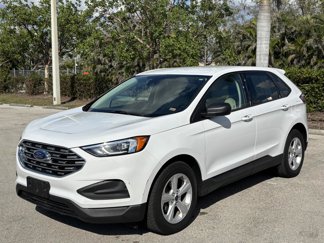 Used 2020 Ford Edge SE image 1