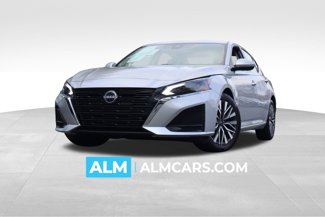 Used 2023 Nissan Altima 2.5 SV image 1