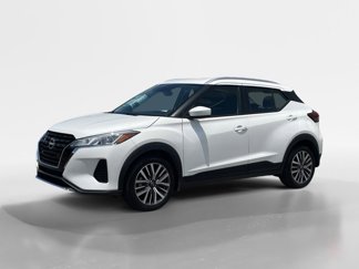 Used 2024 Nissan Kicks SV image 1