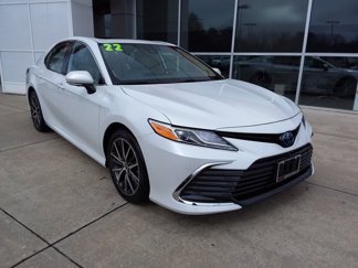 Used 2022 Toyota Camry XLE image 1