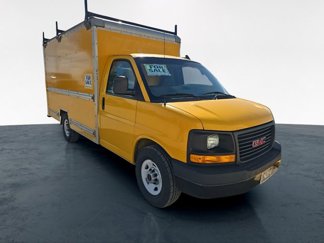 Used 2017 GMC Savana 3500 image 1