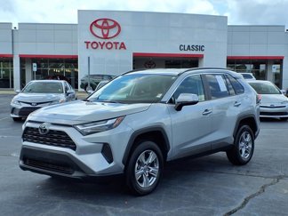 Used 2024 Toyota RAV4 XLE image 1