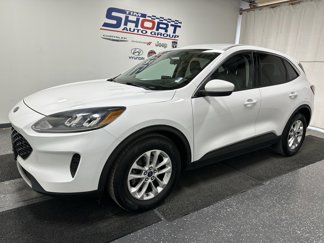Used 2020 Ford Escape SE image 1