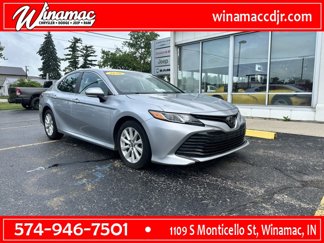 Used 2020 Toyota Camry LE image 1