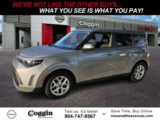 Used 2023 Kia Soul LX w/ LX Technology Package image 1