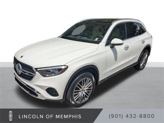 Used 2025 Mercedes-Benz GLC 300 image 1