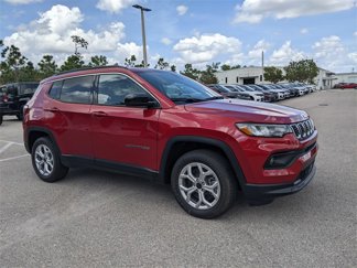 New 2025 Jeep Compass Latitude image 1