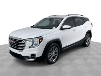 Used 2023 GMC Terrain SLT image 1