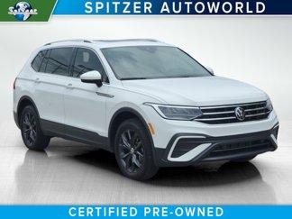 Certified 2024 Volkswagen Tiguan SE image 1