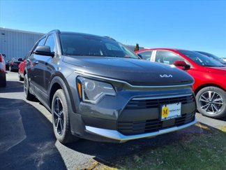 Certified 2023 Kia Niro EX image 1