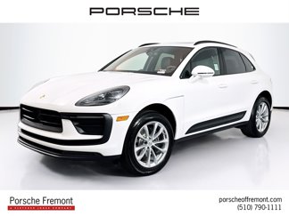 Certified 2024 Porsche Macan image 1
